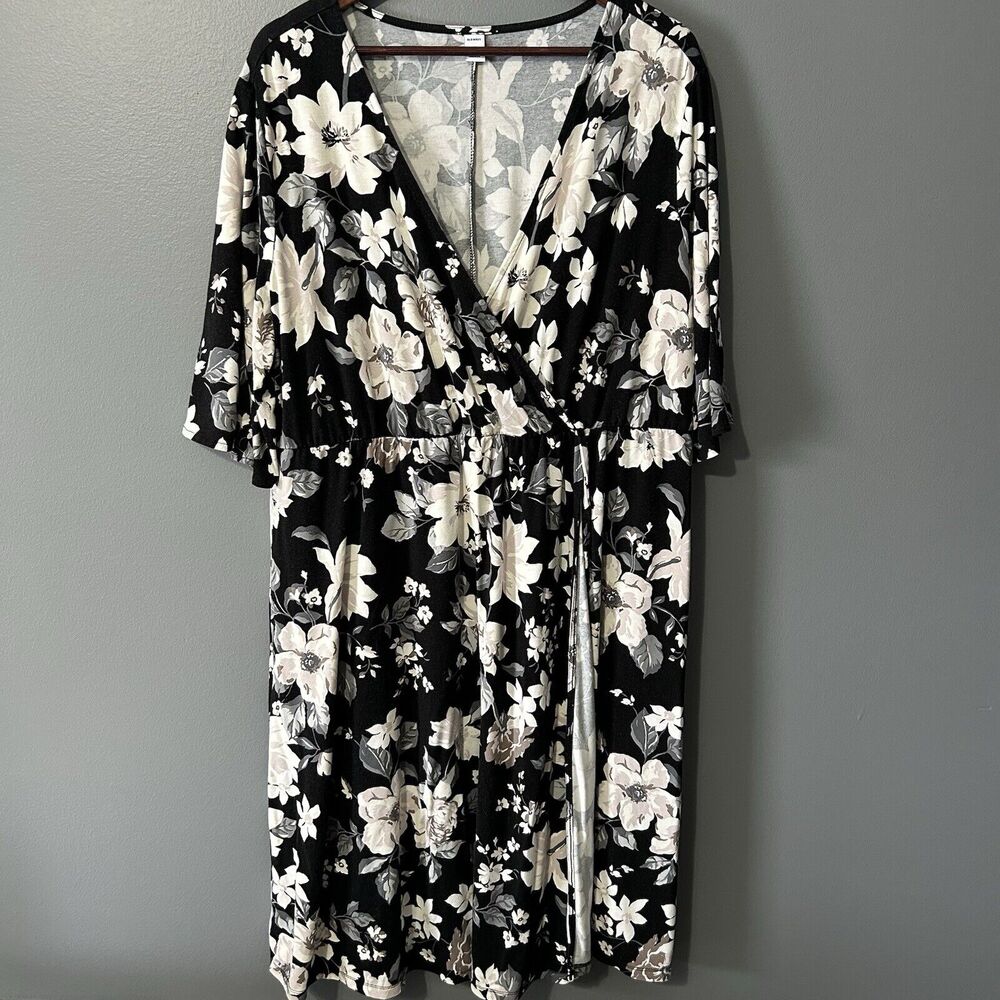 Old Navy Midi Wrap Dress Size 2X Dark Romantic Fairy Grunge Floral Classy Office